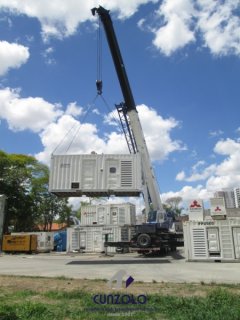 Içamento de Gerador Container com Guindaste Içamento de Gerador Container com Guindaste