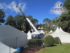 Içamento de Container com Guindaste Içamento de Container com Guindaste