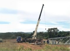 Montagem de Torres de transmissão de Energia e Telecomunicações 