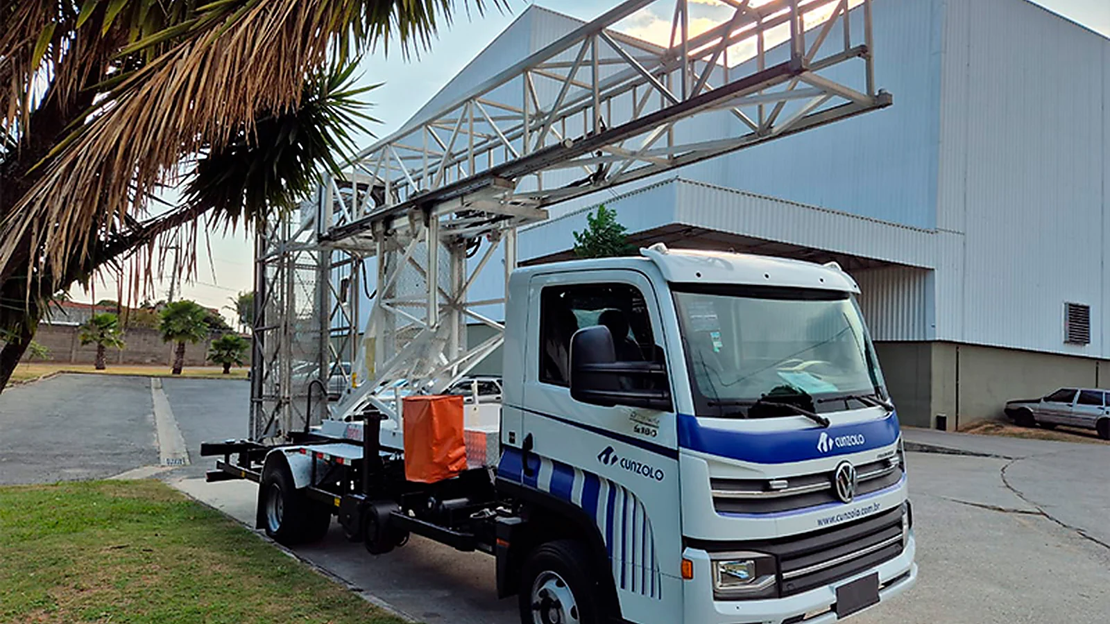 Equipamento underbridge para inspeção de pontes