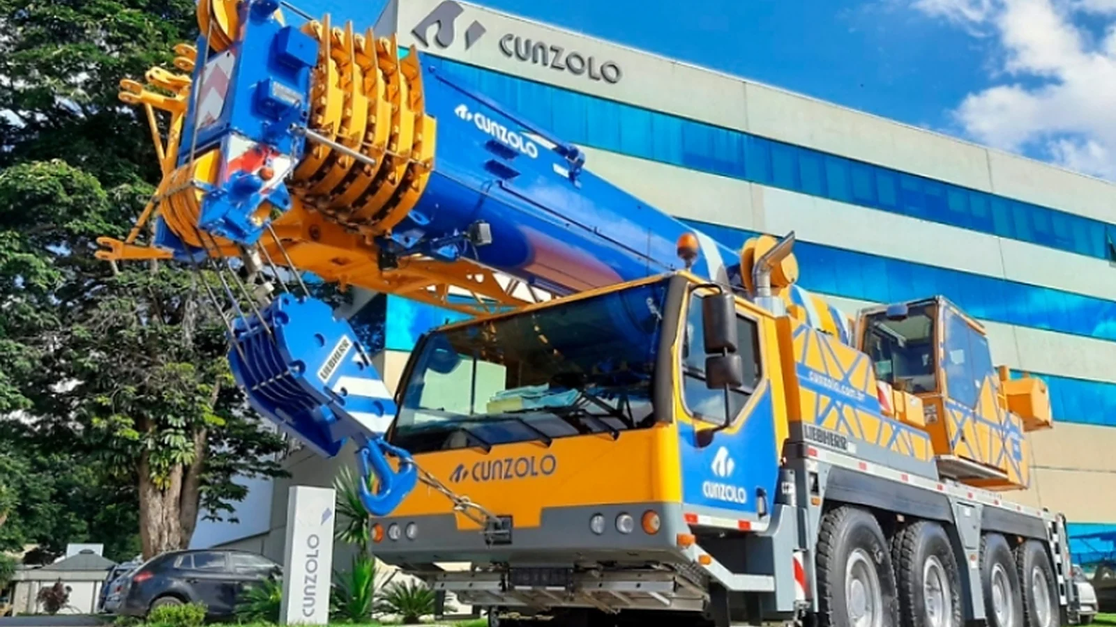 Liebherr LTM 1070-4.2: critérios de aplicação em içamentos